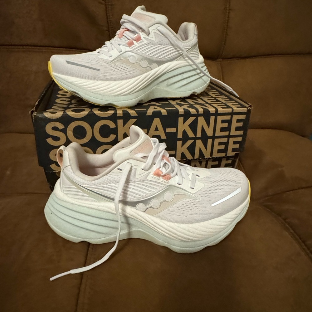 Saucony Seeding shoes Hurricane 24 womens 6.5